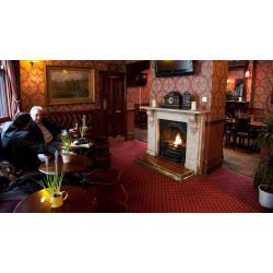 Fun, passionate bar / waiting staff needed for an exciting pub near Hyde park. Full and part time