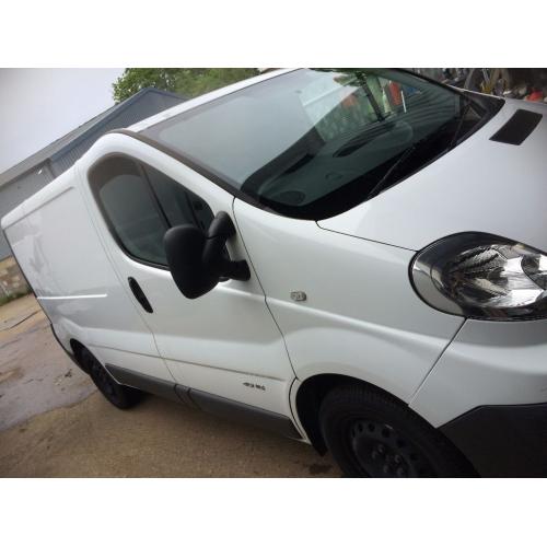 RENAULT TRAFIC 2013. ONE COMPANY OWNED.LOW MILES.NEW MOT.AIR CON