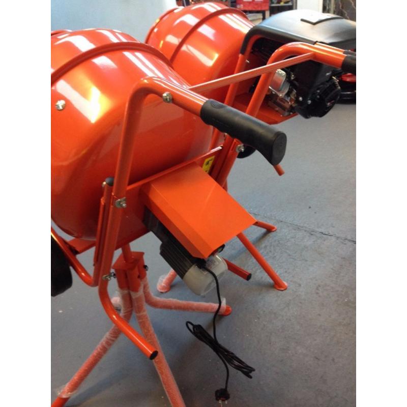 NEW ELECTRIC 240V/110V, 1/2 BAG CEMENT MIXERS , HD GEARBOX DRIVEN ,BALLYNAHINCH.FREE NI DEL