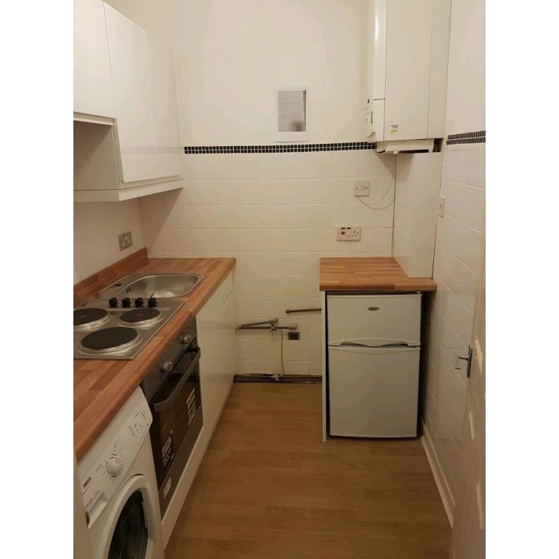 BB - EXPERIENCED KITCHEN FITTERS