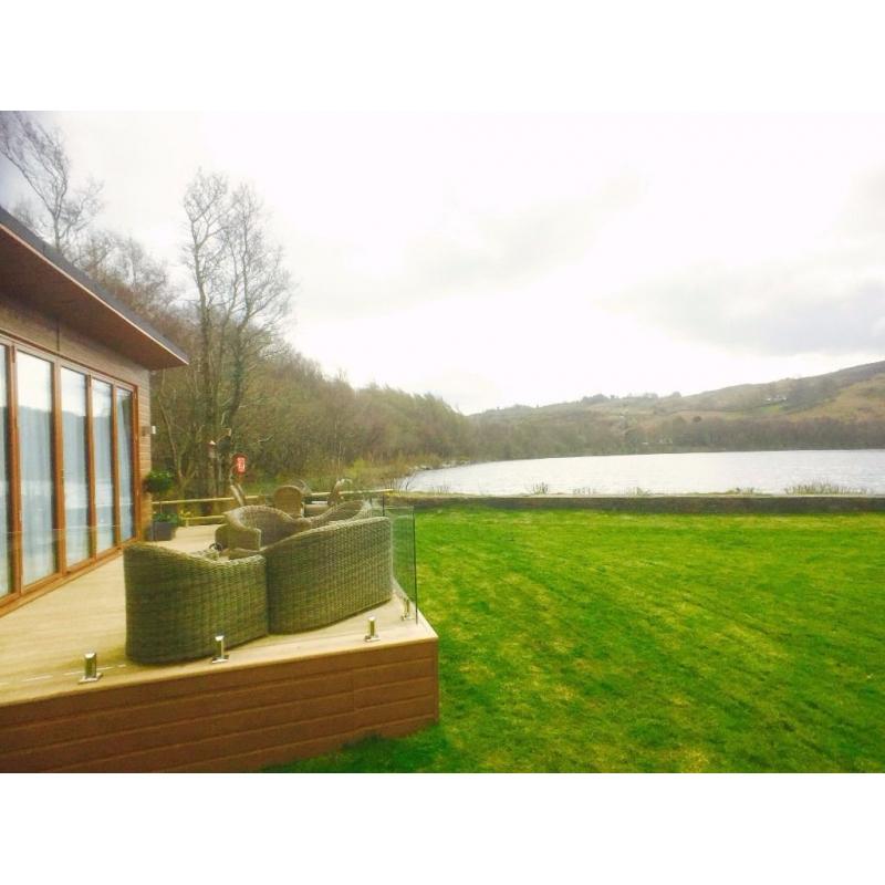 LUXURY STATIC CARAVAN FOR SALE NORTH WALES- LUXURY LODGE ON LAKESIDE LOCATION IN SNOWDONIA