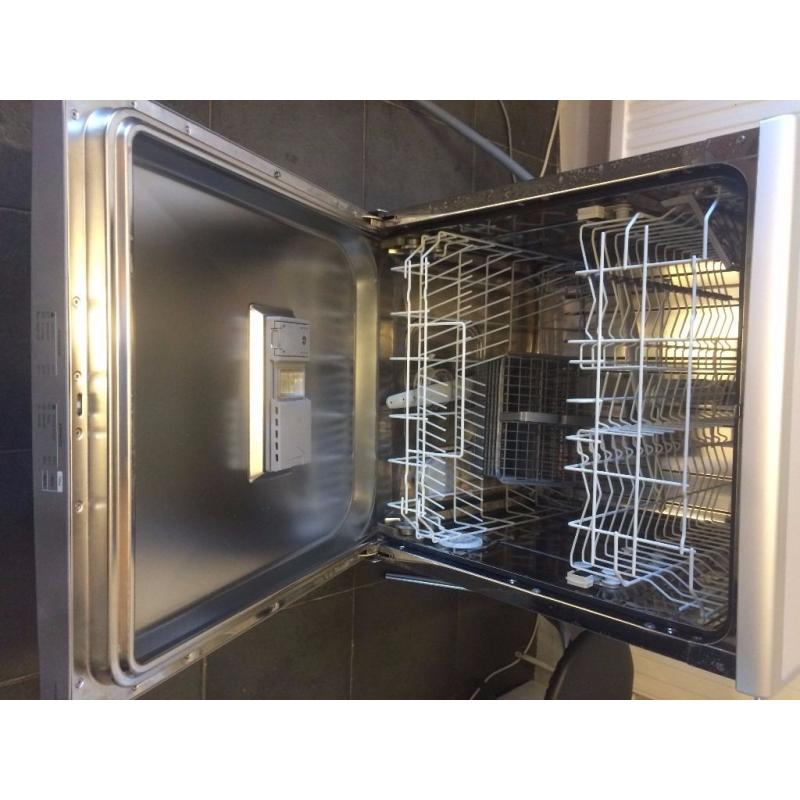 Candy Full Size Dish Washing Machine (in good working order)