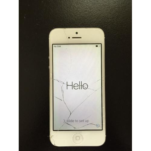 Apple iPhone 5 16GB White (Cracked)