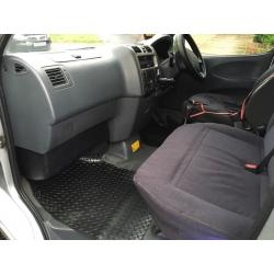 Toyota Hiace 120