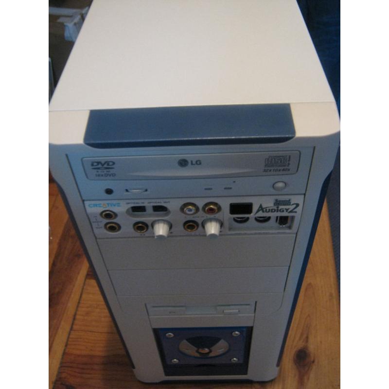 ATX COMPUTER / PC CASE