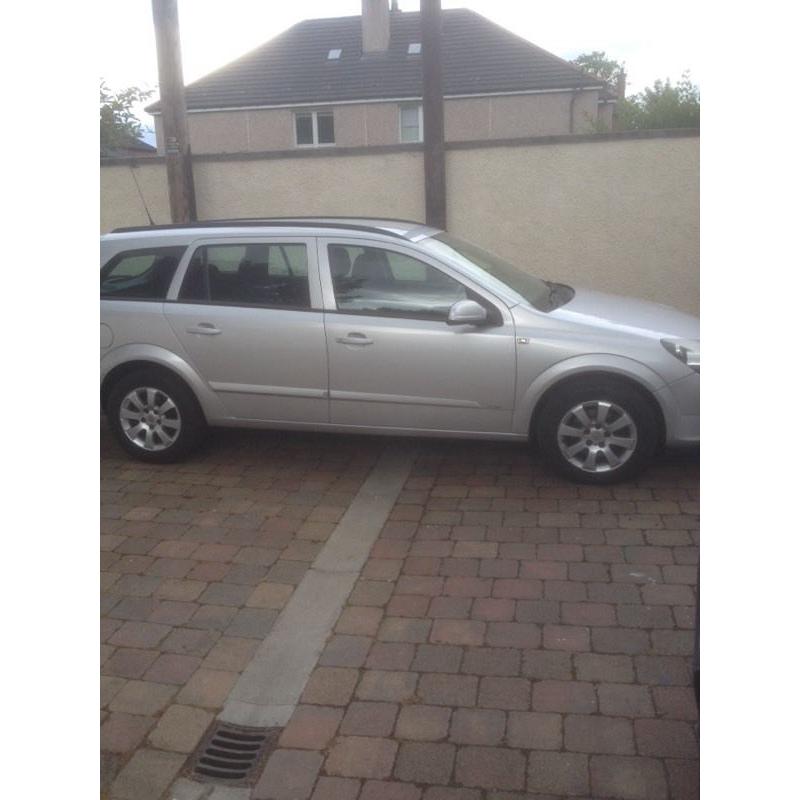 Vauxhall astra1800 petrol estate. Automatic 55reg mk5