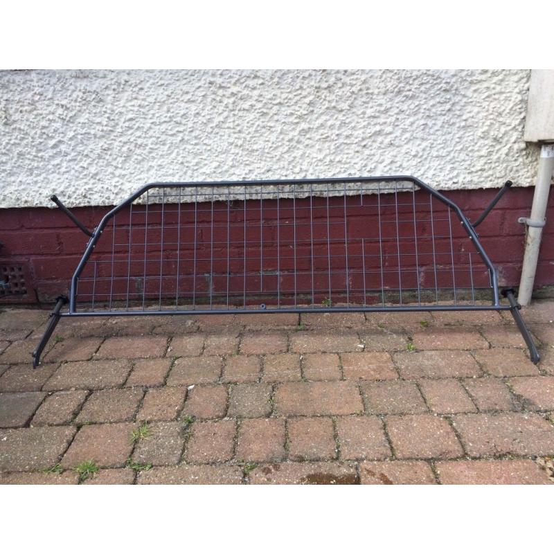 Travall dog guard Kia Sorento 2002-2009