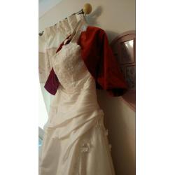 Wedding dress size 20 to 22