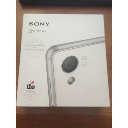 Sony Xperia Z3 Dual for sale in black, good condition, comes with box, charger & accessories.