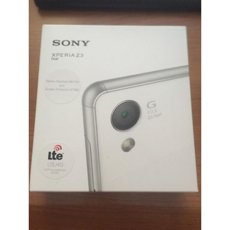 Sony Xperia Z3 Dual for sale in black, good condition, comes with box, charger & accessories.