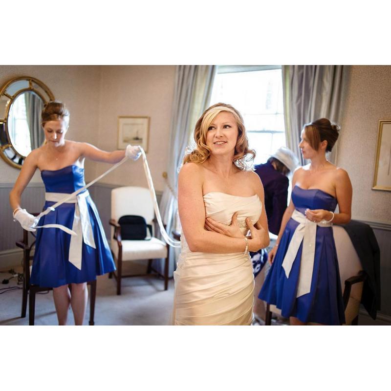 Natural and relaxed documentary wedding photography! Wedding photographer in Edinburgh and Glasgow.
