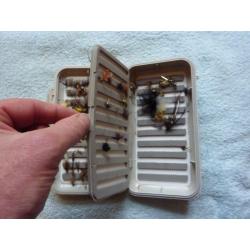 cf design 8 inch flybox and flies
