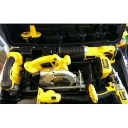Dewalt 18v Combo kit 5 piece XRP Ex cond plus extras, books, case,