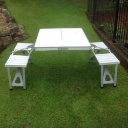 Portable picnic bench