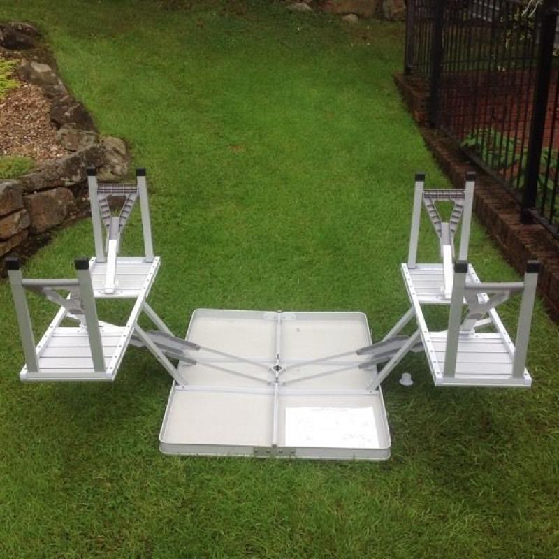Portable picnic bench