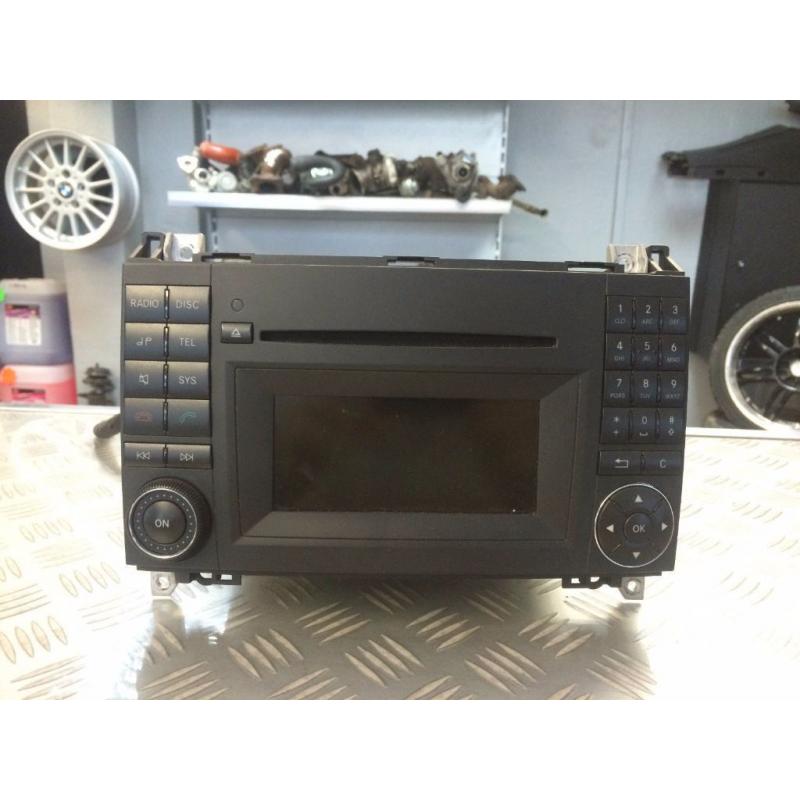 MERCEDES SPRINTER A169 MF2830 A1699002000 CD PLAYER RADIO 2010 - 2015