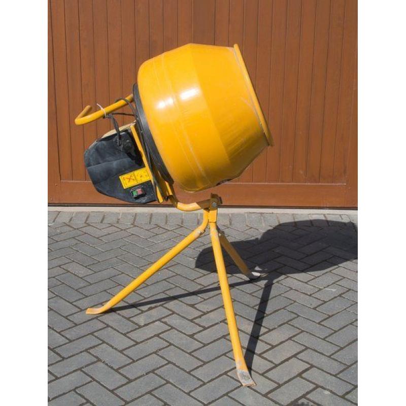 Belle Mastermix MC110 Concrete Mixer, Ideal for DIY.