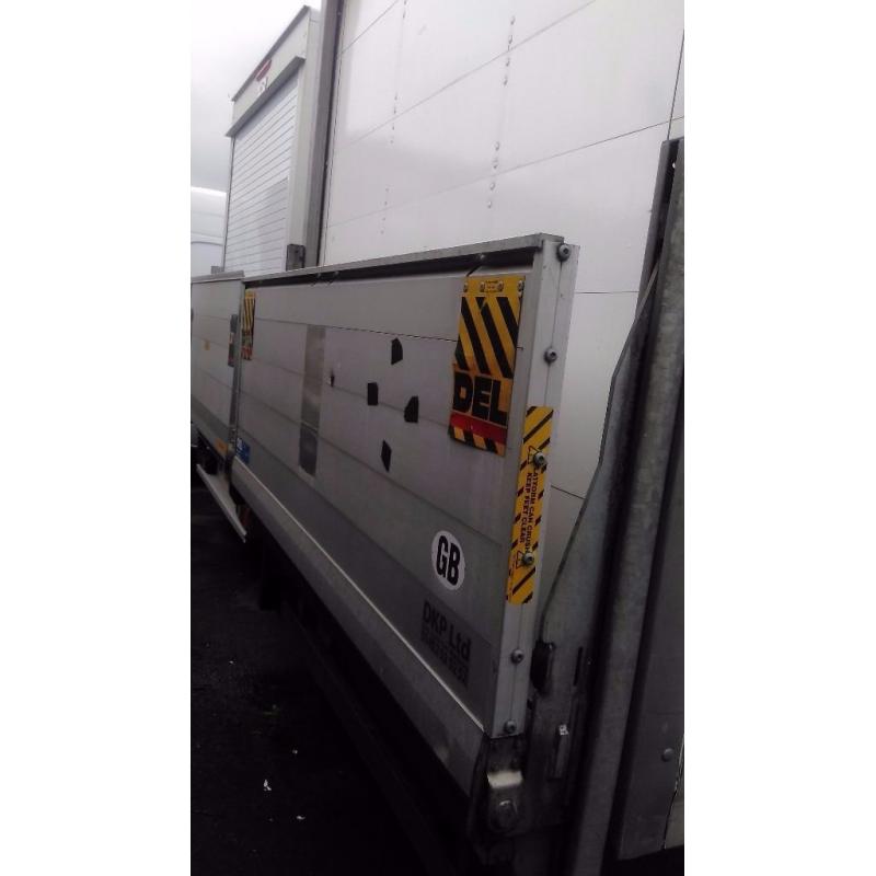 LORRY 7.5 TONNE WITH DRIVER