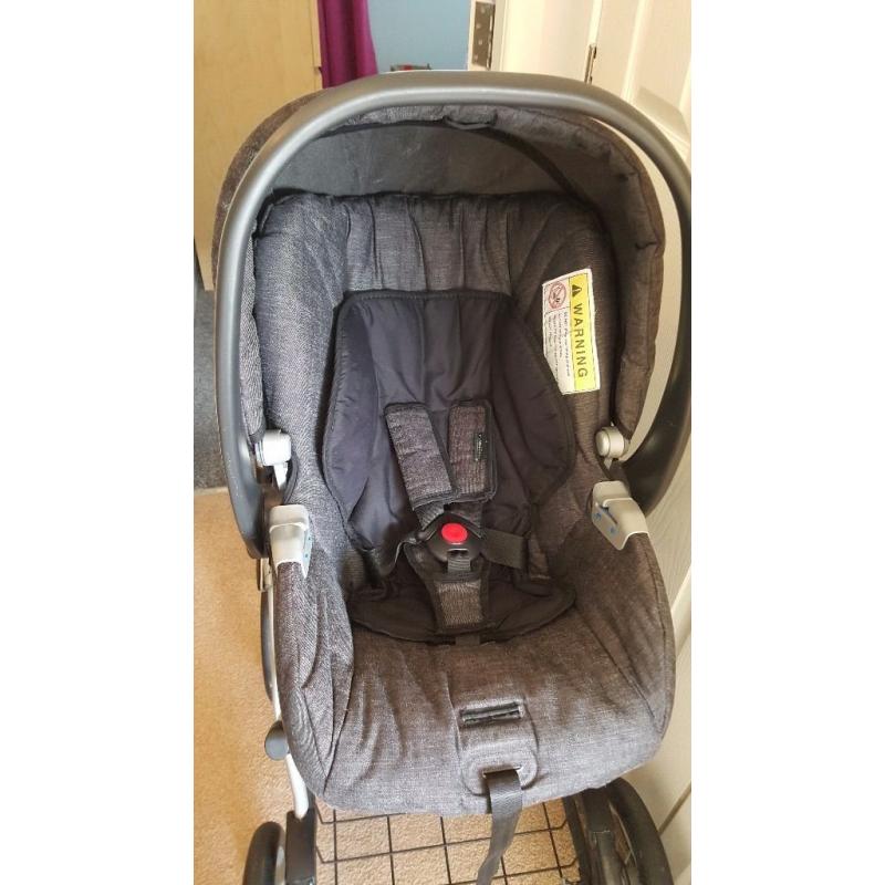 Isofix Mamas and papas primo vivaggio car seat
