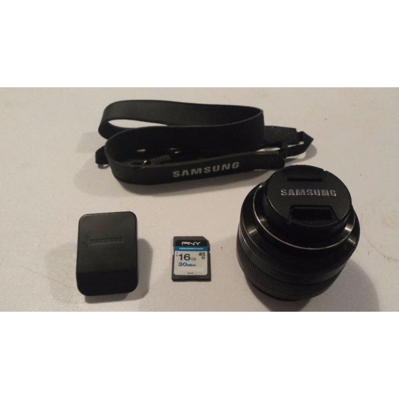 Samsung smart wifi digital camera with accessories