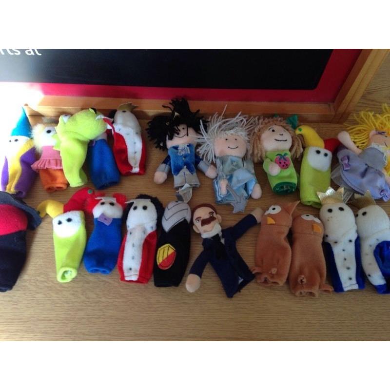 2x puppet theatres