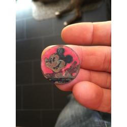 1930's MICKEY MOUSE BADGE