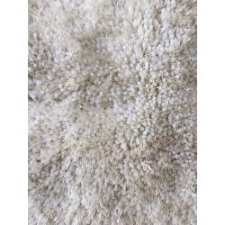 NEW Textured Luxury Fluffy Shag Rug Cream/White 140 x 200 cm SALE OVER 50% OFF RRP