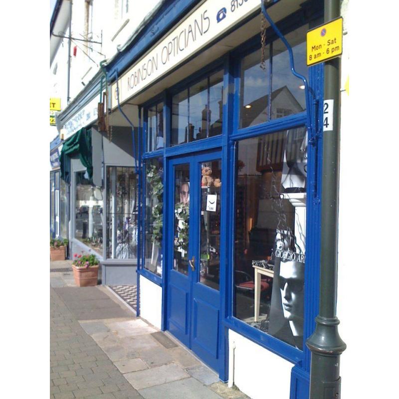 Opticians Receptionist