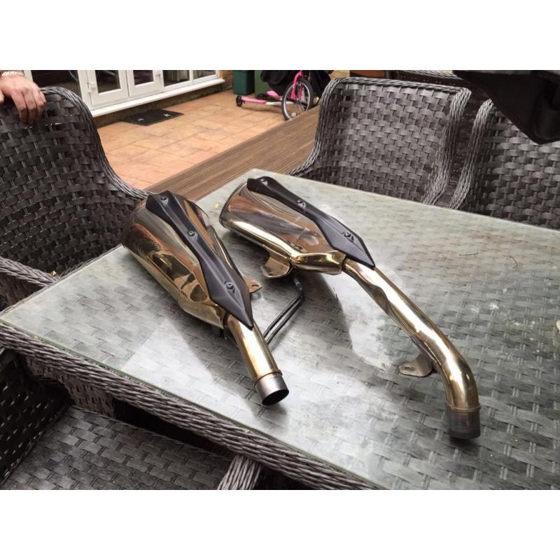 Kawasaki Z1000 exhaust cans