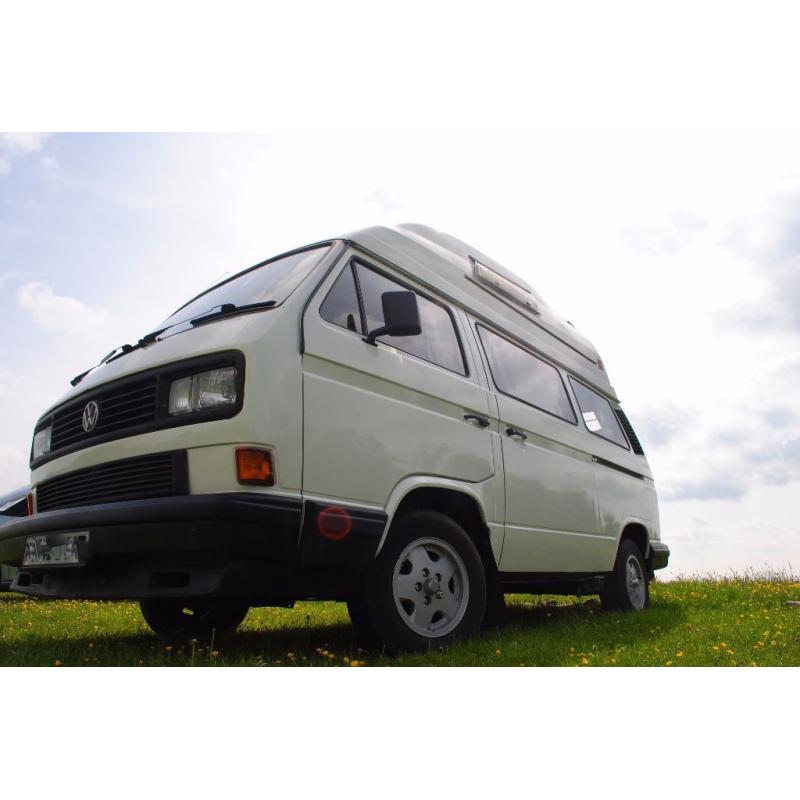 VW T25 Camper Van Komet