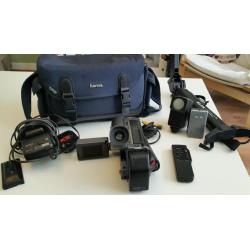 Sony ccd-trv10e handycam with bag cables tri pod etc great working condition