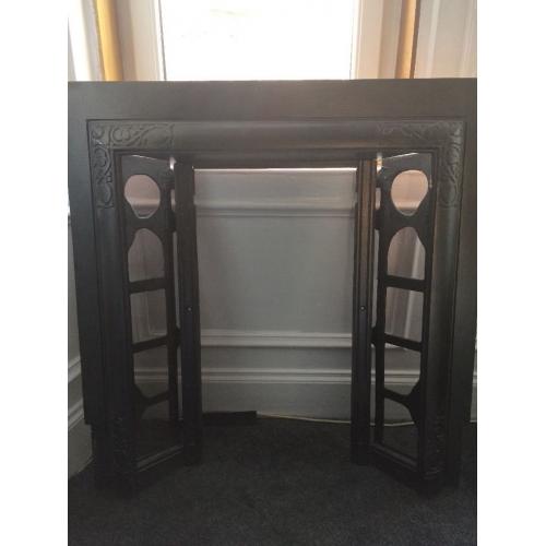 Fire surround / fireplace cast iron insert