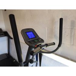 Cross Trainer