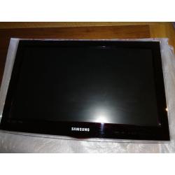 SAMSUNG 22INCH WIDESCREEN HD READY SLIM LED TV WITH FREEVIEW