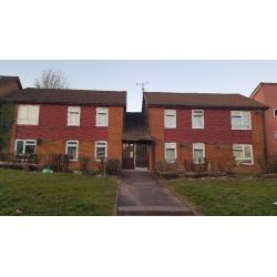 LARGE 2 BED FLAT IN PENTWYN SWAP FOR 2,3,4 or 5 bed house/flat