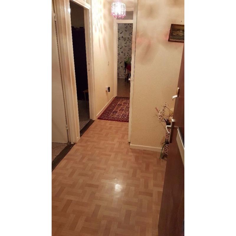 LARGE 2 BED FLAT IN PENTWYN SWAP FOR 2,3,4 or 5 bed house/flat