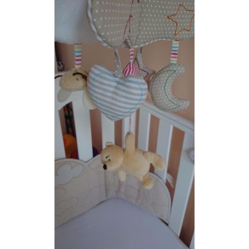 Winnie the pooh Cot mobile with matching bumper and coverlet