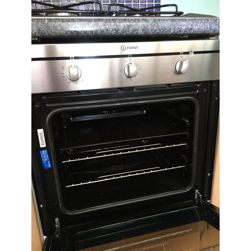 iNDESIT OVEN