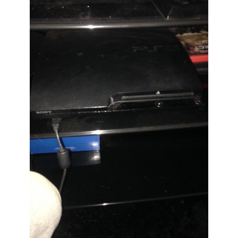 PS3 2 controllers 9/10 games