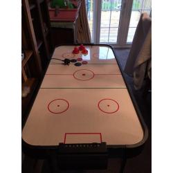 AIR HOCKEY TABLE