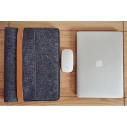 MacBook Pro Retina 2015 - 3.1GHz i7 8GB 256GB - Case and Magic Mouse included.