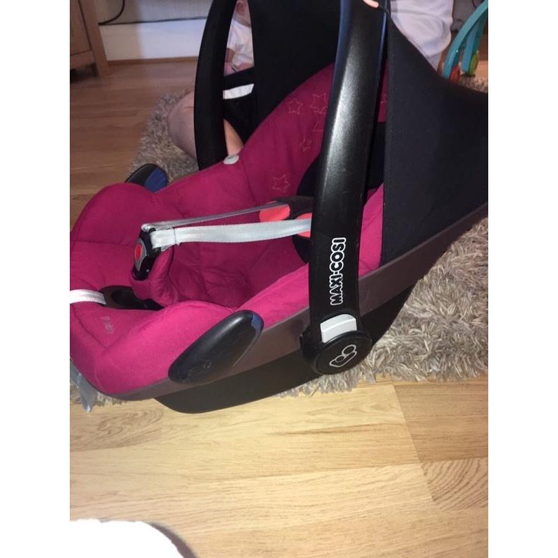 Maxi cosi pebble with rain cover