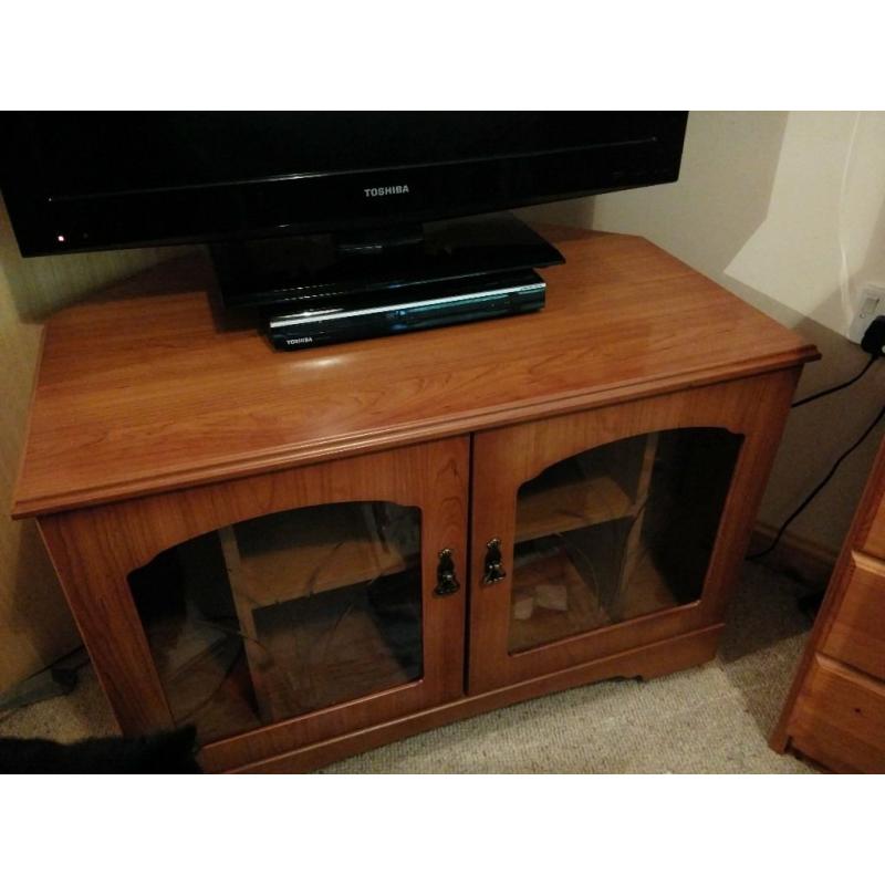 Corner TV unit (wood, not veneer)