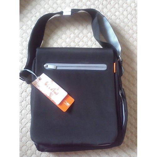 Unused Belkin Neu Element up to 12" Laptop case
