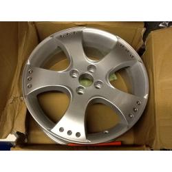 Two Vauxhall corsa Sri alloy wheels