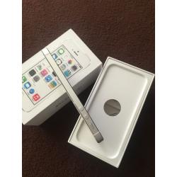 Apple iPhone 5S White/silverUNLOCKED