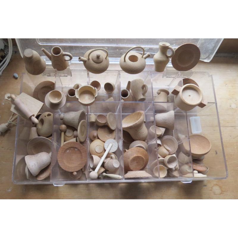 Dolls House accessories..charming wooden pots, pans, cups and more
