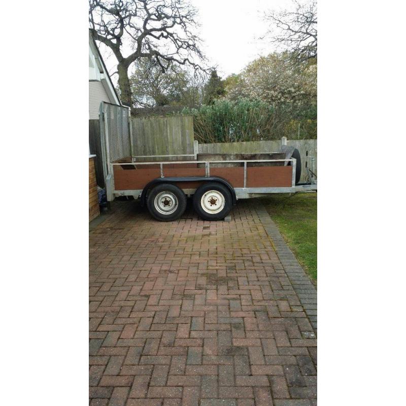 Twin Wheeled Trailer