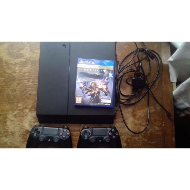 500GB Playstation 4 + Destiny Taken King + 2 Controllers