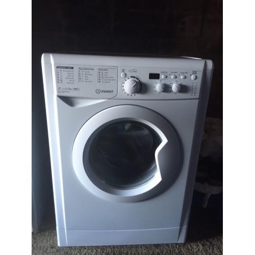 Indesit washing machine nearly new